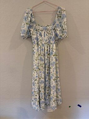 Hill House Scarlett Midi Dress in Blue Peony Bouquet size M